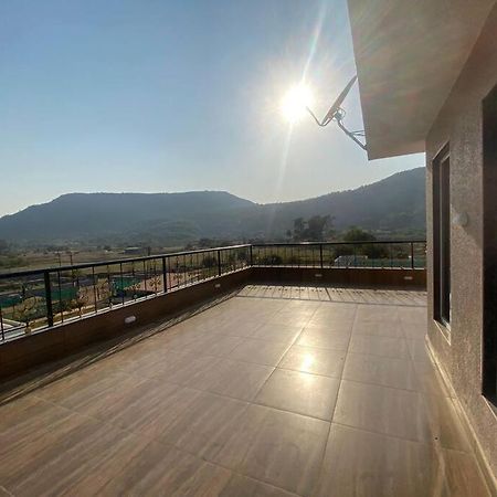 Mount Resorts Lonavala 5 Bhk Luxurious Villa With Private Pool And Full Size Cricket Football Turf מראה חיצוני תמונה