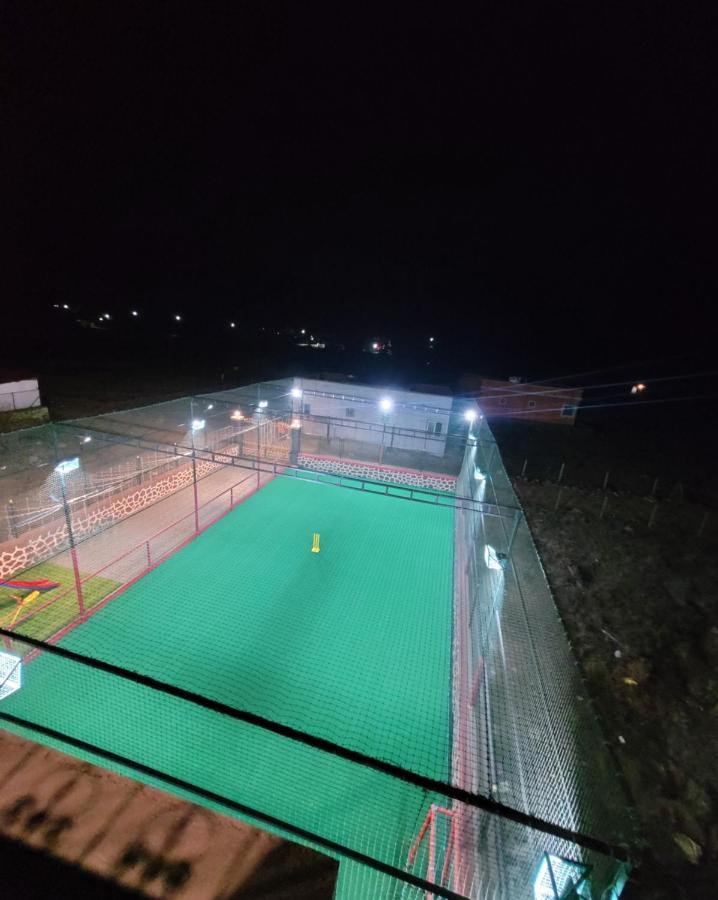 Mount Resorts Lonavala 5 Bhk Luxurious Villa With Private Pool And Full Size Cricket Football Turf מראה חיצוני תמונה