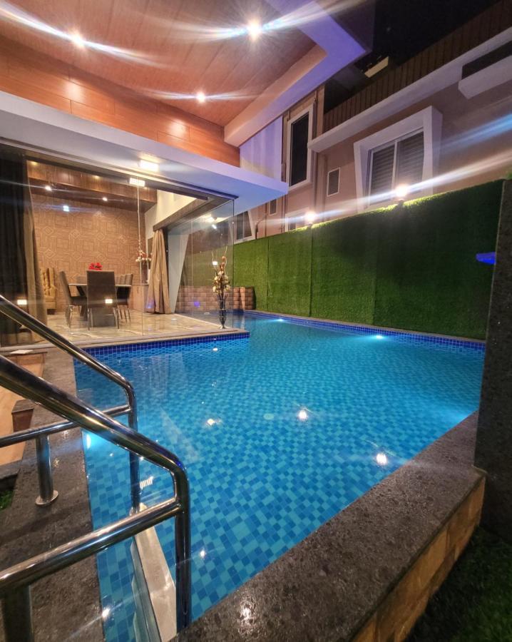 Mount Resorts Lonavala 5 Bhk Luxurious Villa With Private Pool And Full Size Cricket Football Turf מראה חיצוני תמונה
