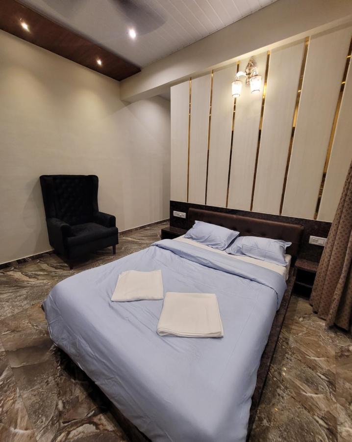 Mount Resorts Lonavala 5 Bhk Luxurious Villa With Private Pool And Full Size Cricket Football Turf מראה חיצוני תמונה