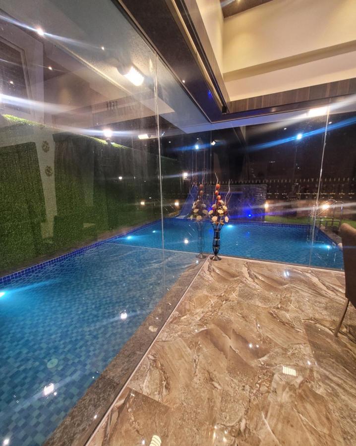 Mount Resorts Lonavala 5 Bhk Luxurious Villa With Private Pool And Full Size Cricket Football Turf מראה חיצוני תמונה