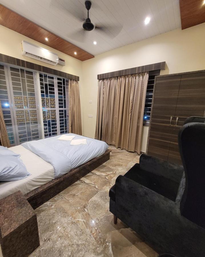 Mount Resorts Lonavala 5 Bhk Luxurious Villa With Private Pool And Full Size Cricket Football Turf מראה חיצוני תמונה