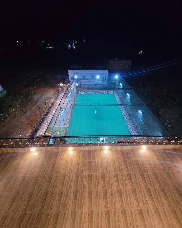 Mount Resorts Lonavala 5 Bhk Luxurious Villa With Private Pool And Full Size Cricket Football Turf מראה חיצוני תמונה
